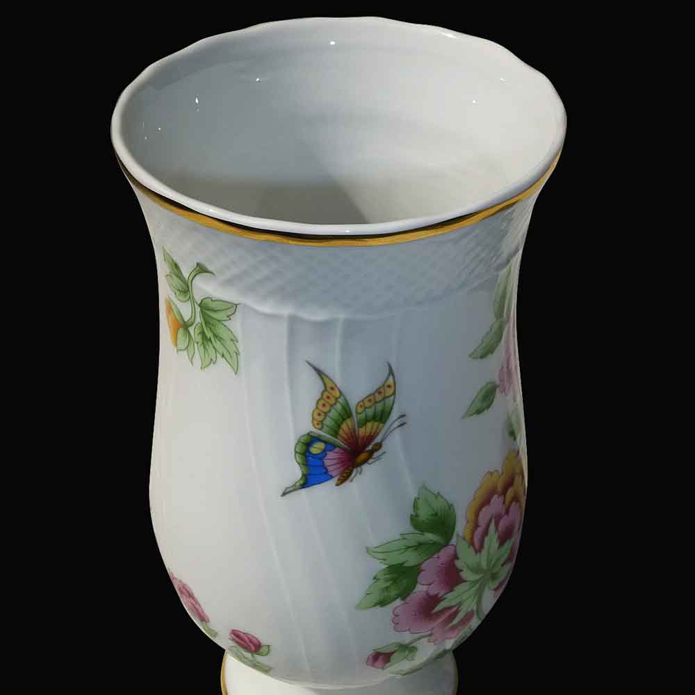 Vase en porcelaine de Herend (Hongrie)